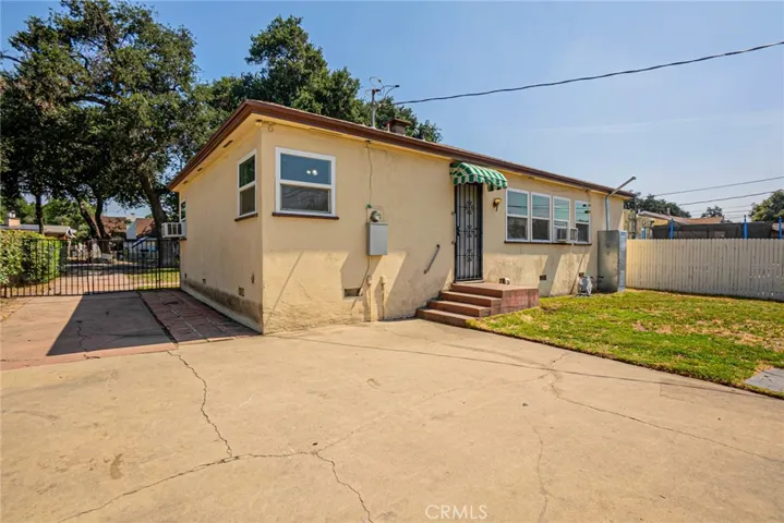 987 W 23rd Street, San Bernardino, California 92405