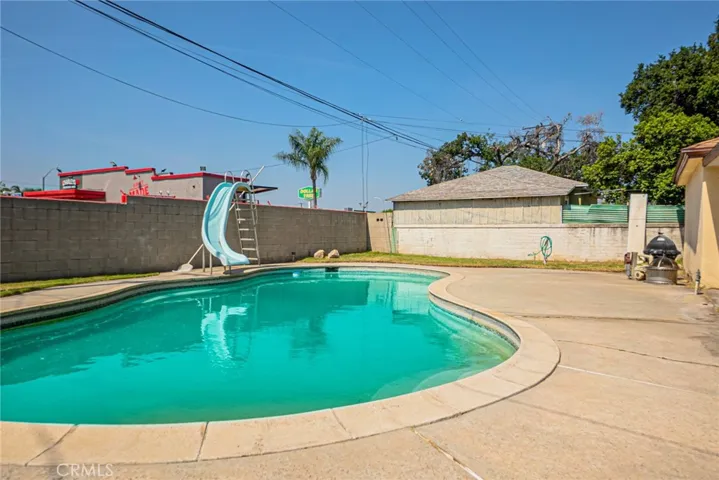 987 W 23rd Street, San Bernardino, California 92405