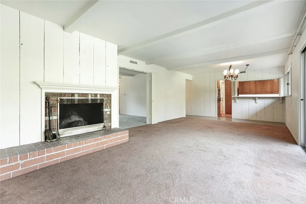 1558 Hillcrest Avenue, Glendale, California 91202 home-pic-11