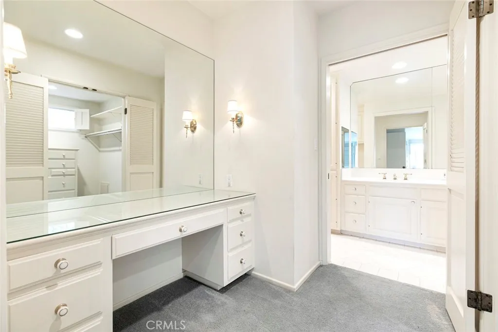 1558 Hillcrest Avenue, Glendale, California 91202 home-pic-34