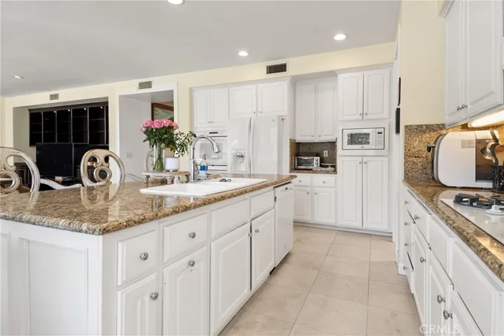 8190 E Hayden Court, Anaheim Hills, California 92808