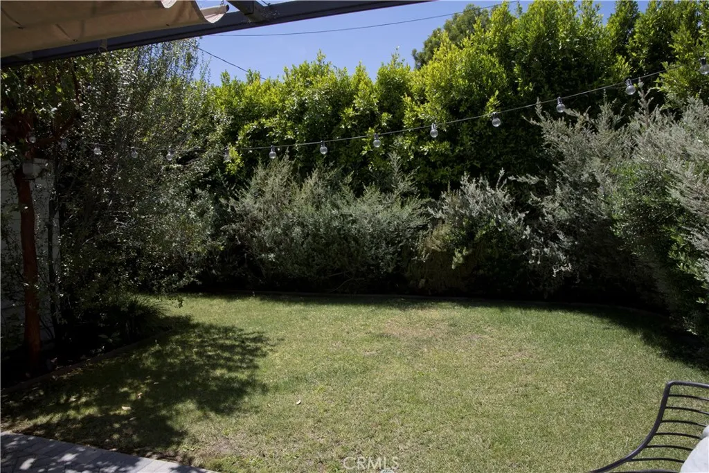 1029 Keniston Avenue, Los Angeles, California 90019 home-pic-17