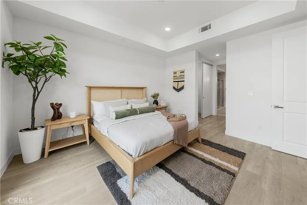 168 S Monterey Street 211, Alhambra, California 91801 home-pic-13