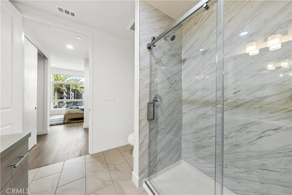 168 S Monterey Street 411, Alhambra, California 91801 home-pic-17
