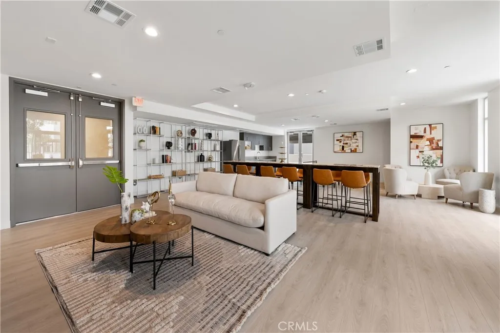 168 S Monterey Street 501, Alhambra, California 91801 home-pic-40