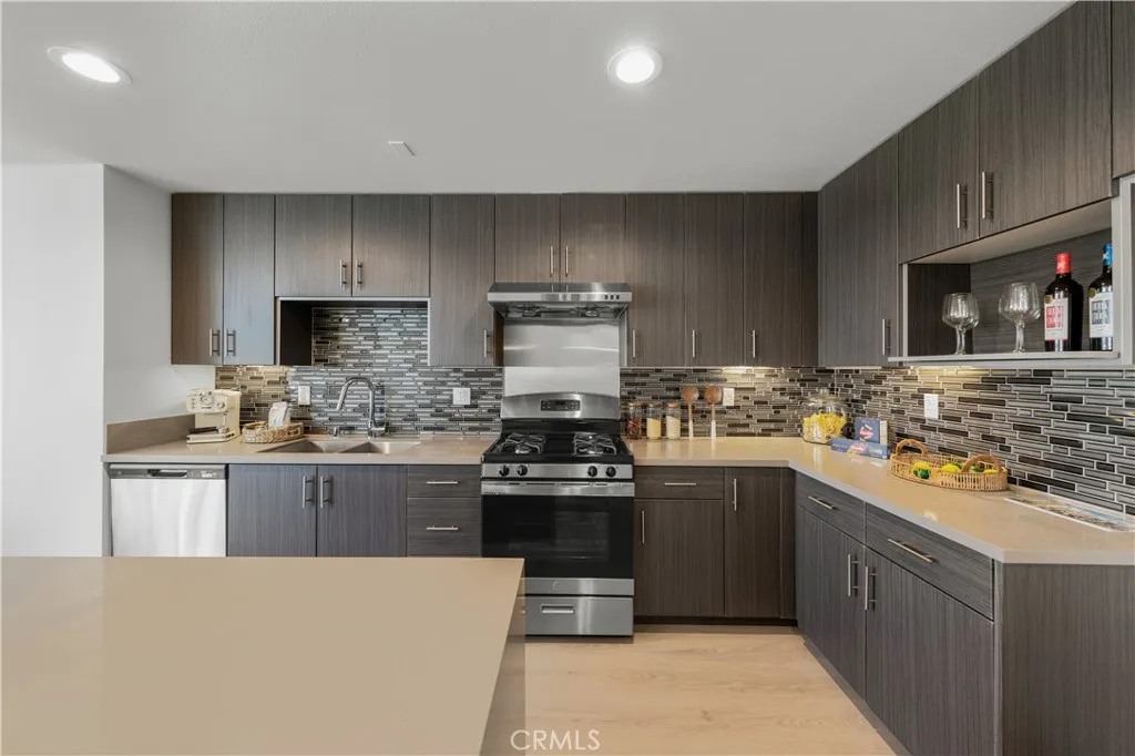 168 S Monterey Street 501, Alhambra, California 91801 home-pic-1