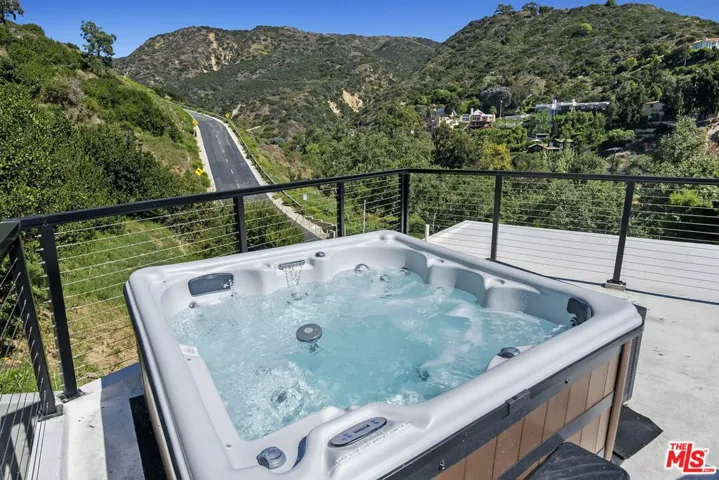 3843 Rambla Pacifico, Malibu, California 90265