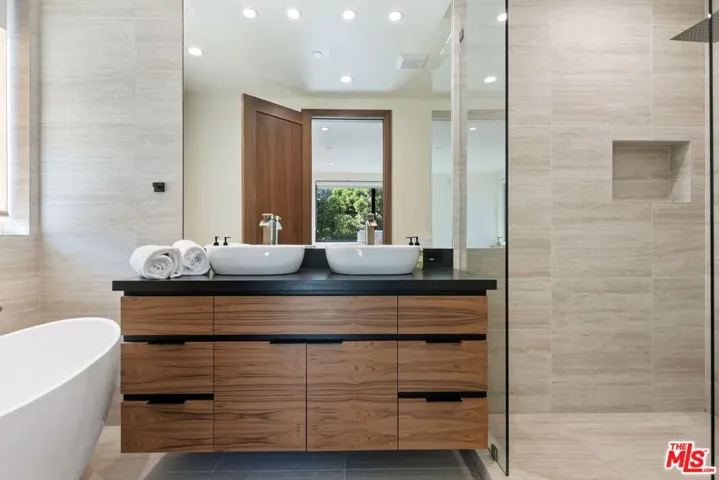 3843 Rambla Pacifico, Malibu, California 90265
