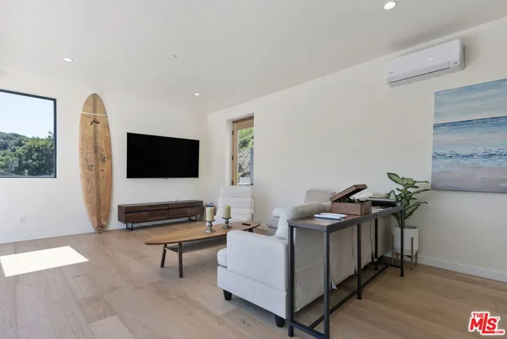 3843 Rambla Pacifico, Malibu, California 90265