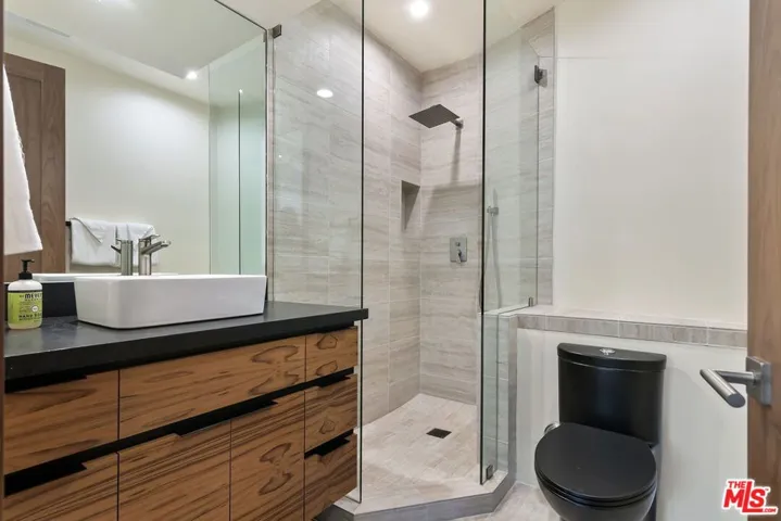 3843 Rambla Pacifico, Malibu, California 90265