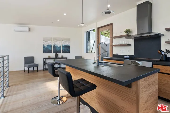 3843 Rambla Pacifico, Malibu, California 90265