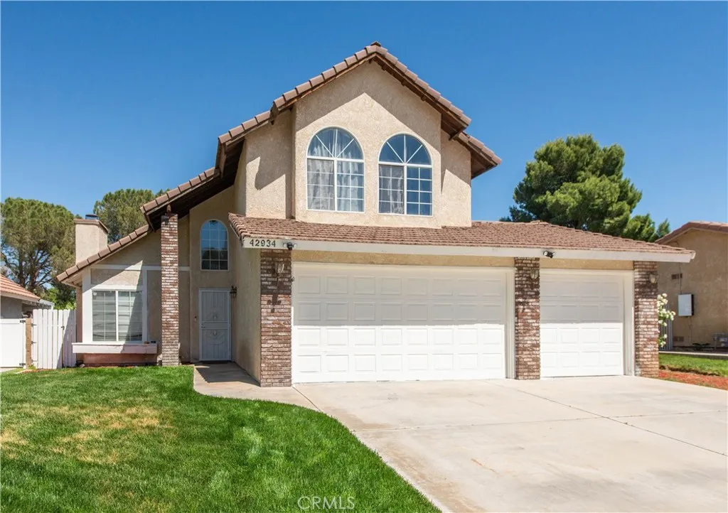42934 Fenner Avenue, Lancaster, California 93536 home-pic-2