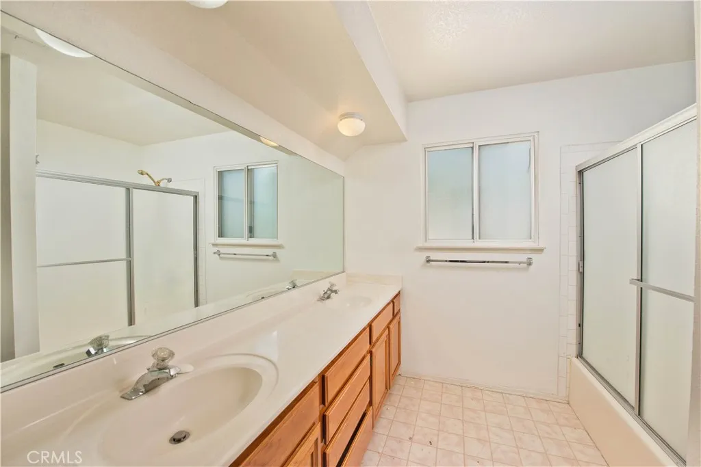 42934 Fenner Avenue, Lancaster, California 93536 home-pic-16