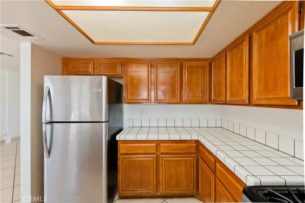 42934 Fenner Avenue, Lancaster, California 93536 home-pic-12