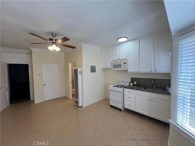 354 Chestnut Avenue 31, Long Beach, California 90802