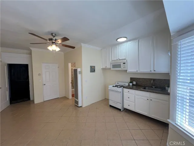 354 Chestnut Avenue 31, Long Beach, California 90802