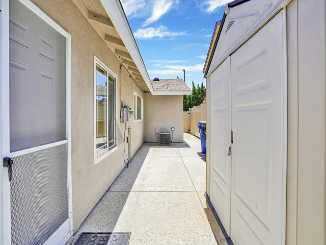 6681 Forest Street, Cypress, California 90630