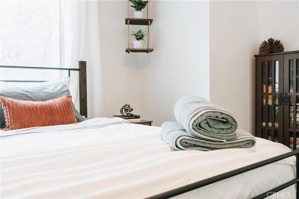 753 Maple Lane, Sugarloaf, California 92386 home-pic-23