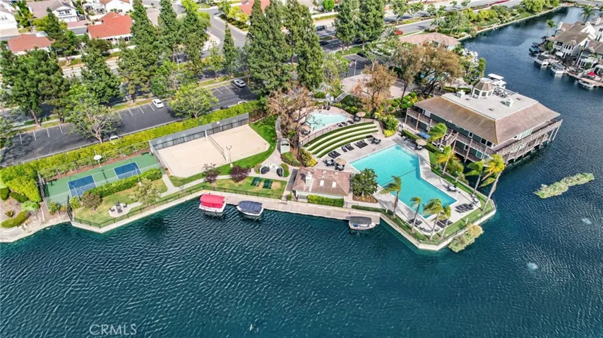 East Lake Village Community