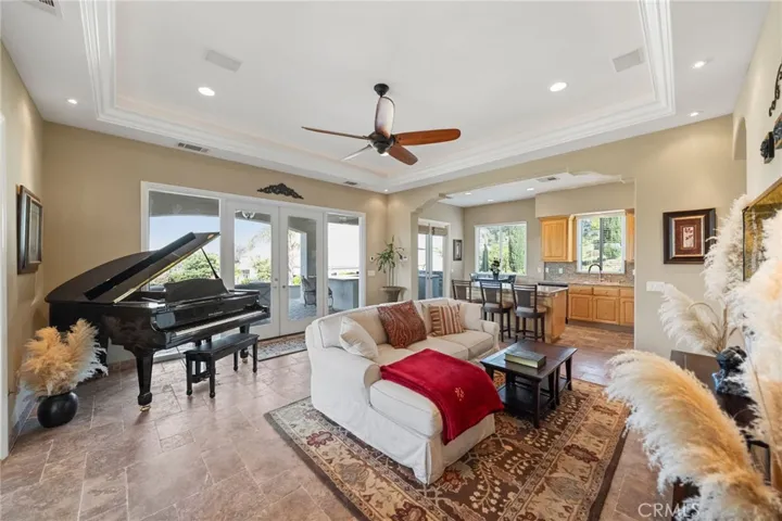 Guest House Family Room