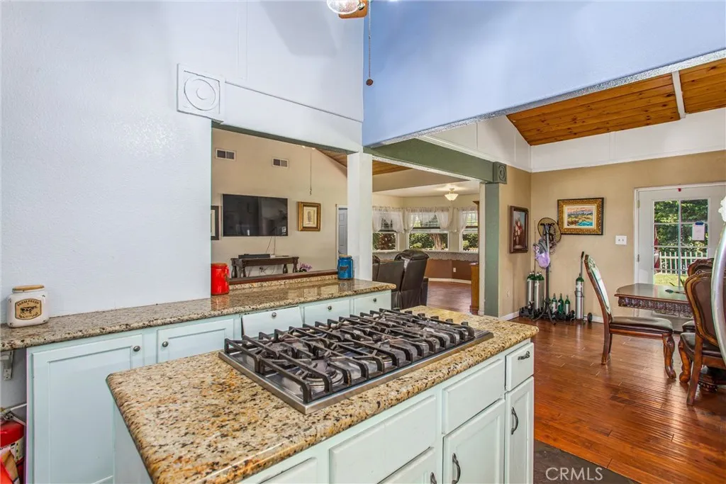 375 E County Line Road, Calimesa, California 92320 home-pic-20