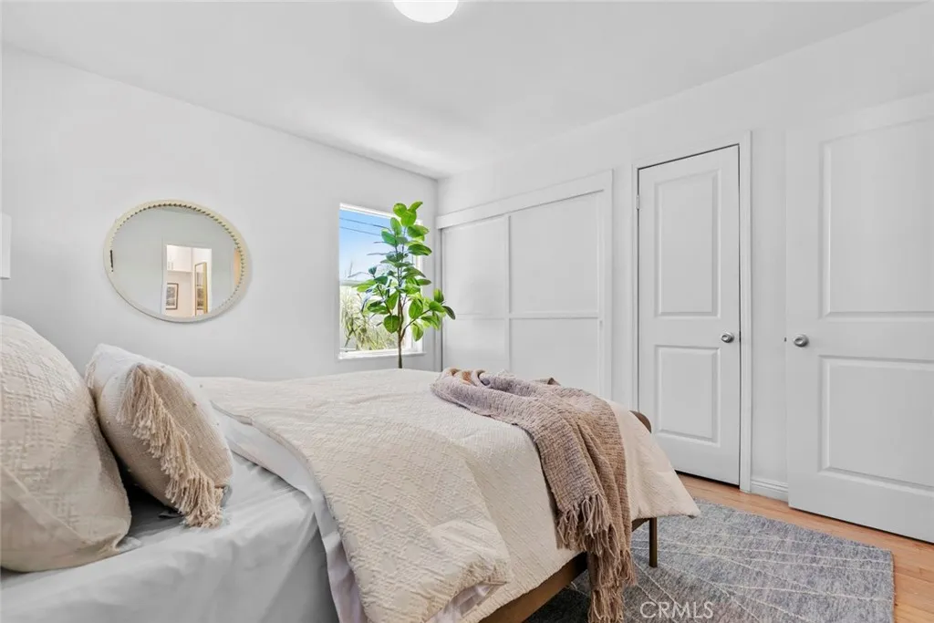 6454 Baird Avenue, Reseda, California 91335 home-pic-28