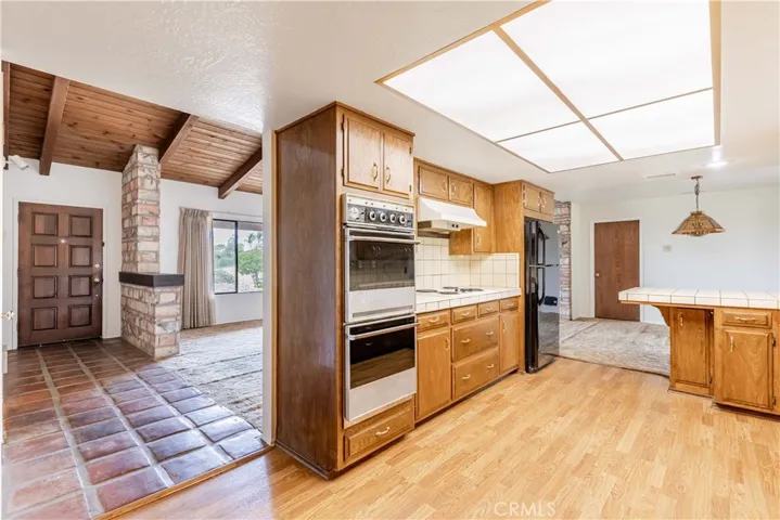 1320 Cuesta Norte, Fallbrook, California 92028