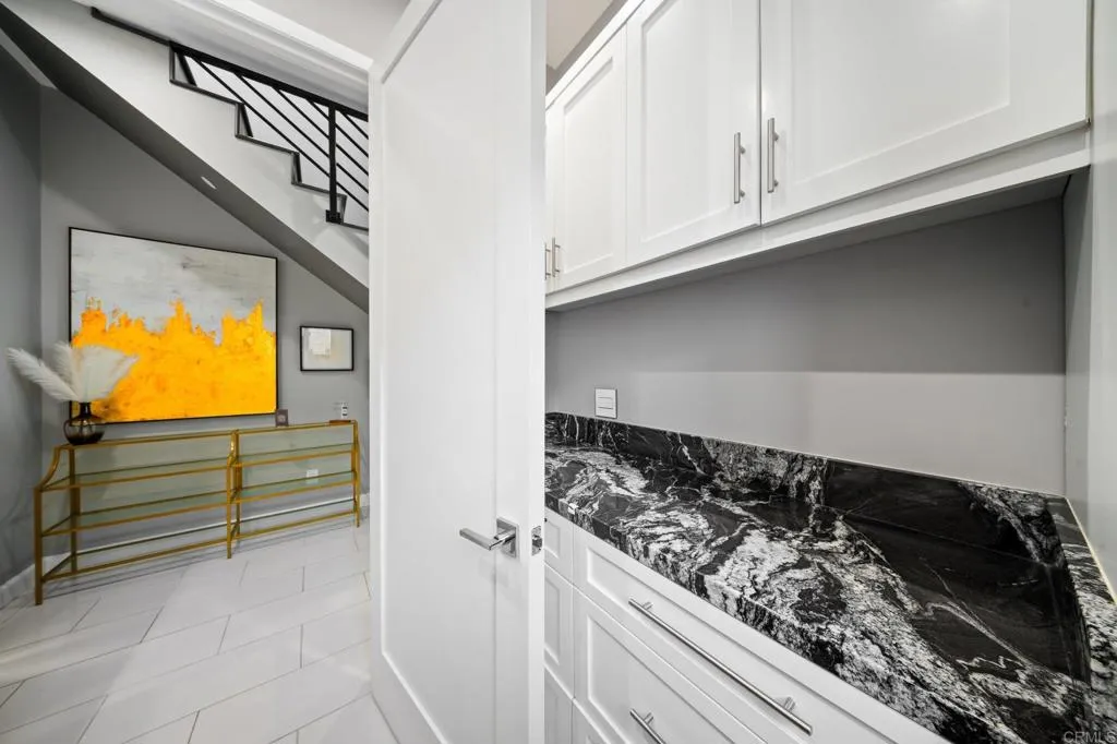 42950 Ivy Street, Murrieta, California 92562 home-pic-10