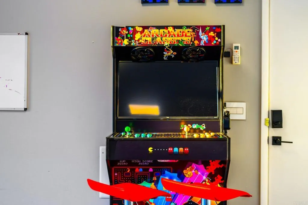 42950 Ivy Street, Murrieta, California 92562 home-pic-32