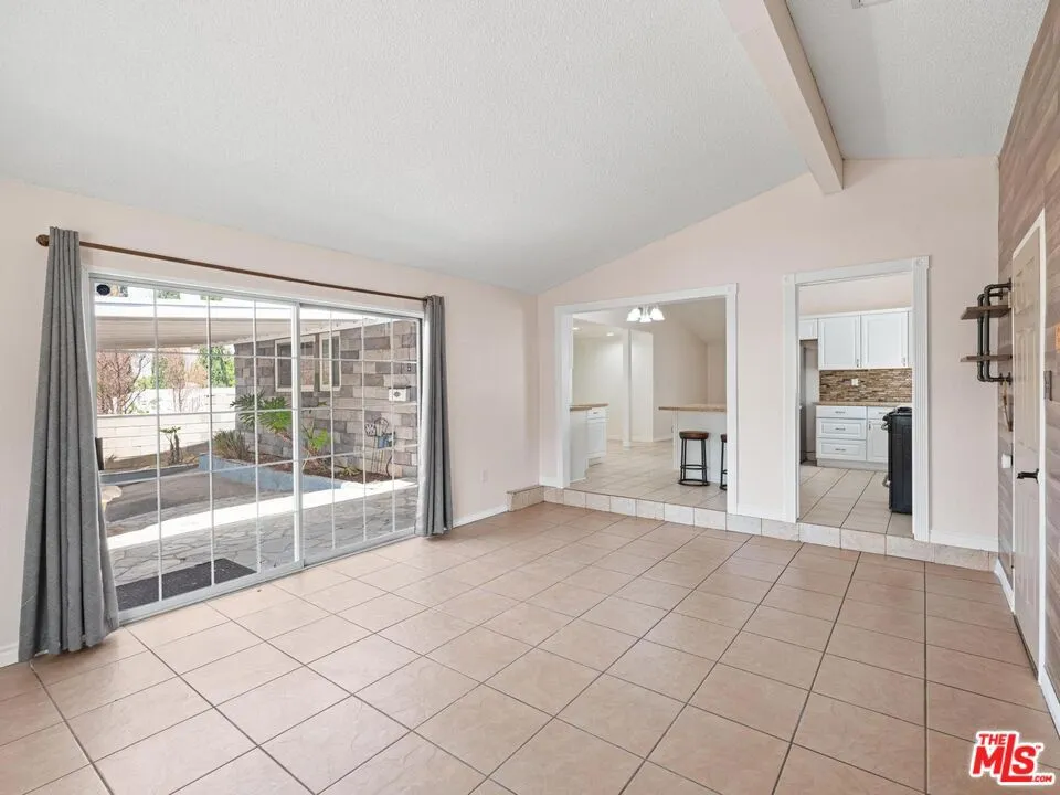 18717 Kimbrough Street, Canyon Country, California 91351 home-pic-15