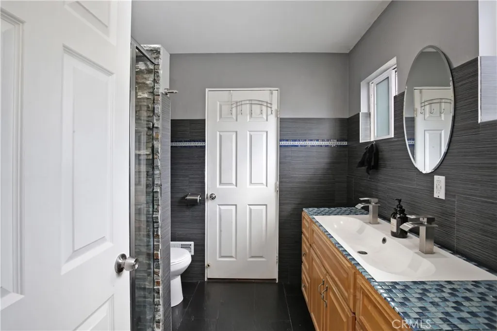 8434 Quinn Street, Downey, California 90241 home-pic-31