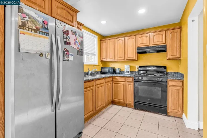612 Thomas Dr, Richmond, California 94806