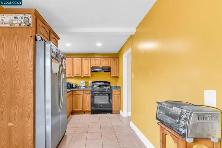 612 Thomas Dr, Richmond, California 94806