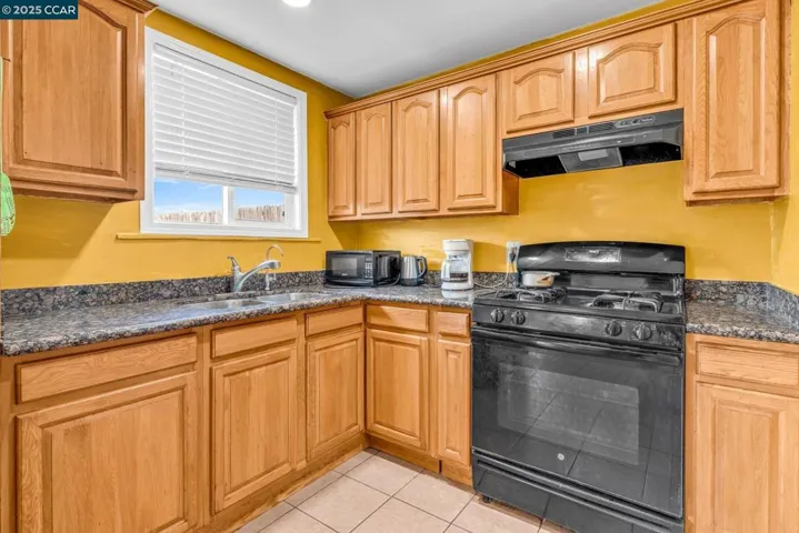 612 Thomas Dr, Richmond, California 94806