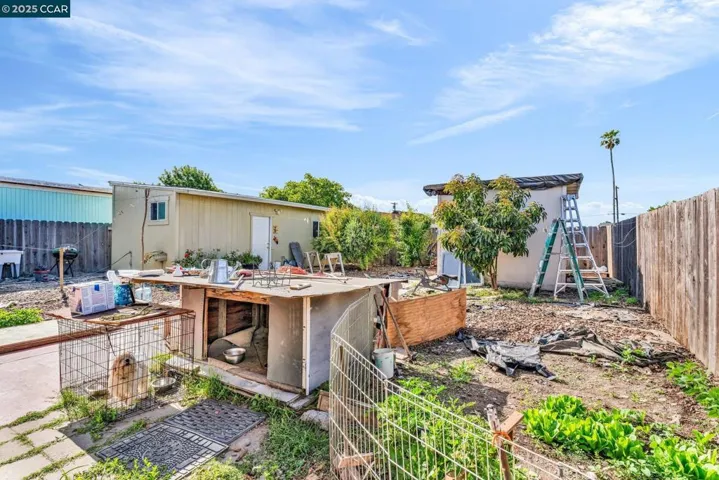 612 Thomas Dr, Richmond, California 94806
