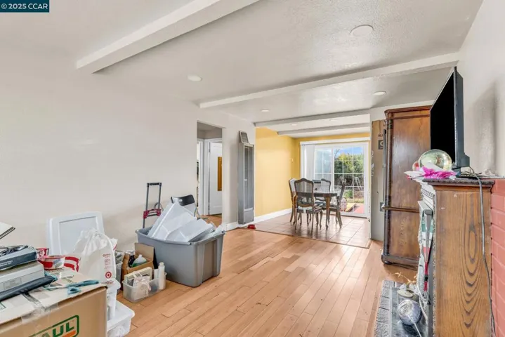 612 Thomas Dr, Richmond, California 94806