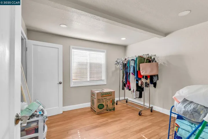 612 Thomas Dr, Richmond, California 94806