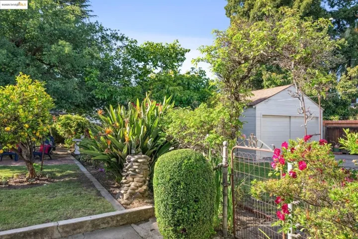 148 Estabrook, San Leandro, California 94577