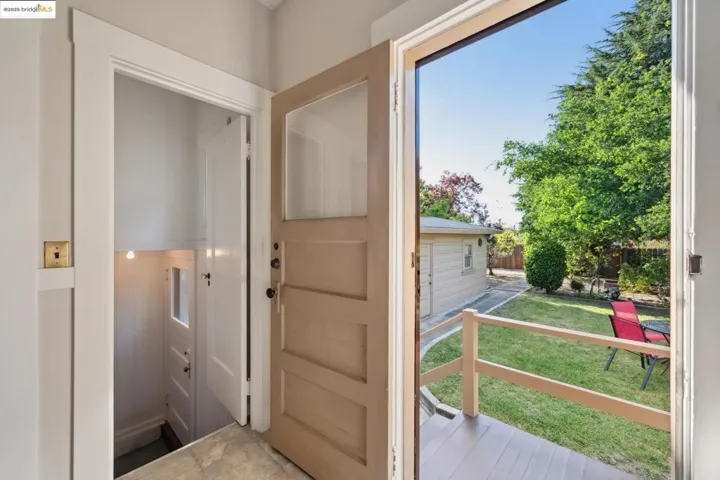 148 Estabrook, San Leandro, California 94577