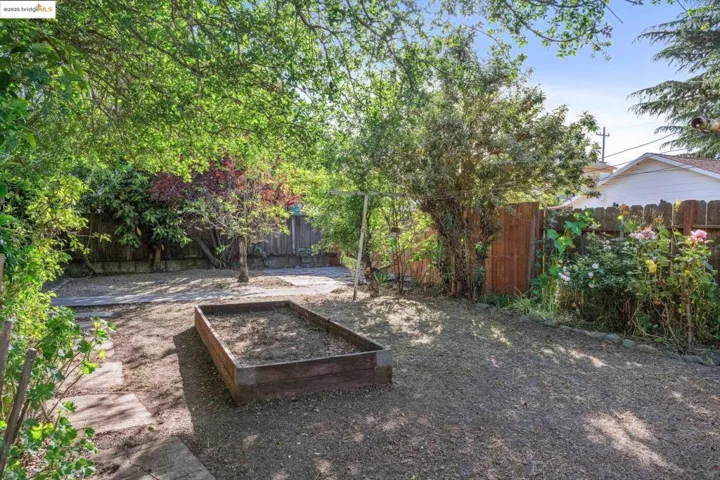 148 Estabrook, San Leandro, California 94577