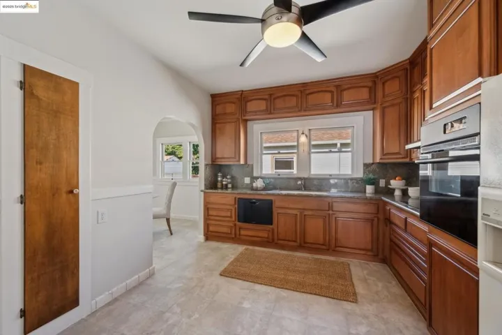 148 Estabrook, San Leandro, California 94577