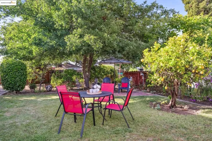 148 Estabrook, San Leandro, California 94577
