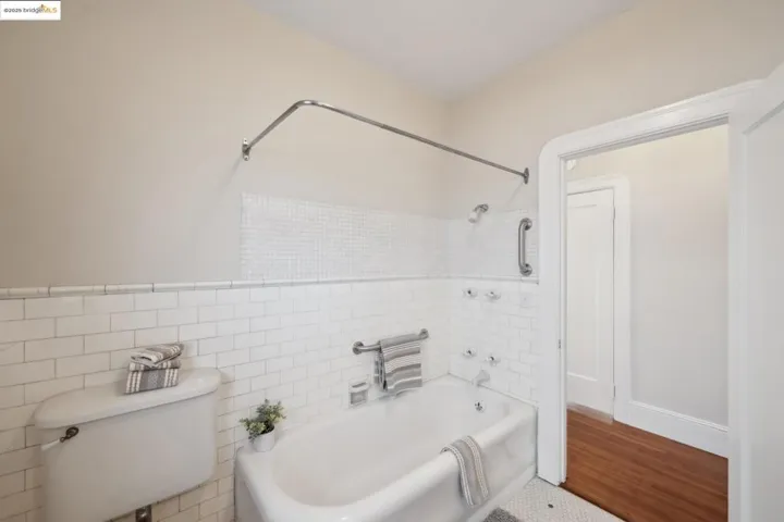 148 Estabrook, San Leandro, California 94577