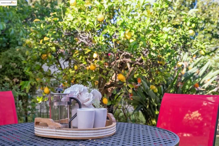 148 Estabrook, San Leandro, California 94577