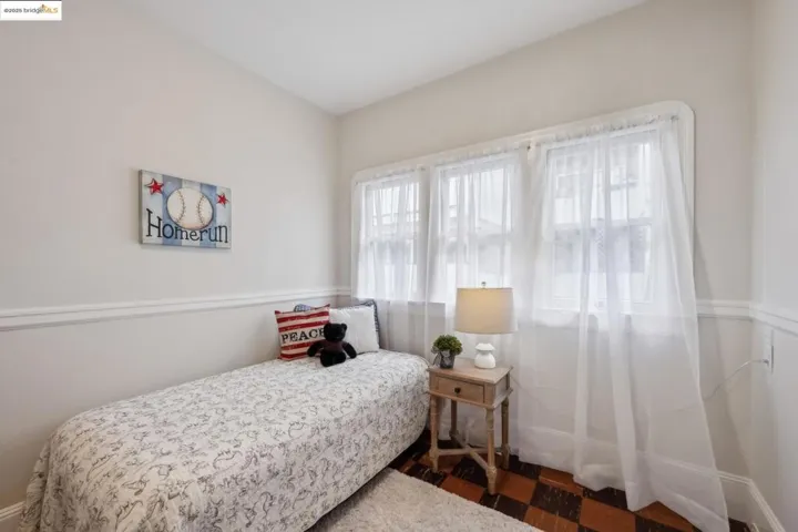 148 Estabrook, San Leandro, California 94577