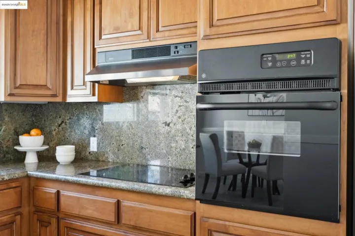 148 Estabrook, San Leandro, California 94577