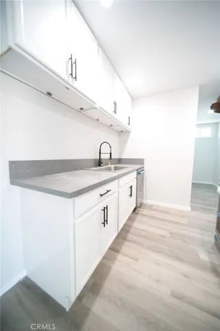 1336 W 118th Street, Los Angeles, California 90044