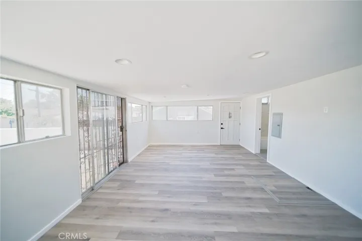 1336 W 118th Street, Los Angeles, California 90044