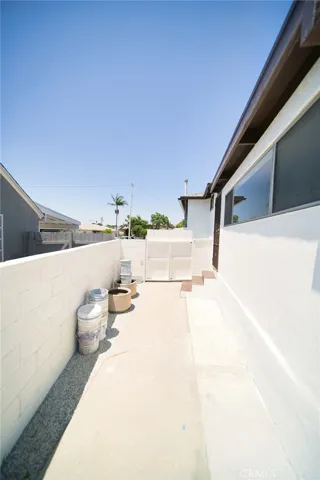 1336 W 118th Street, Los Angeles, California 90044