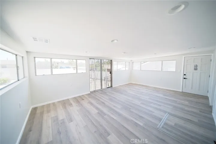 1336 W 118th Street, Los Angeles, California 90044